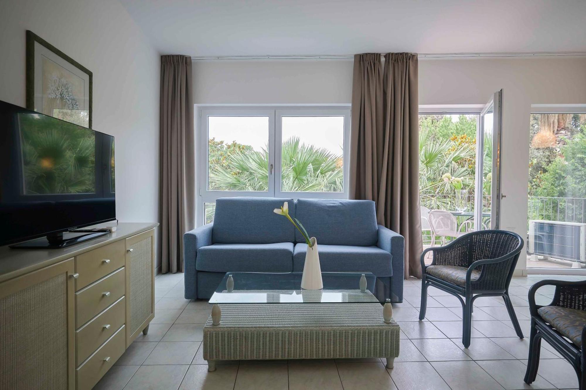 Apartment Front 2 Bardolino